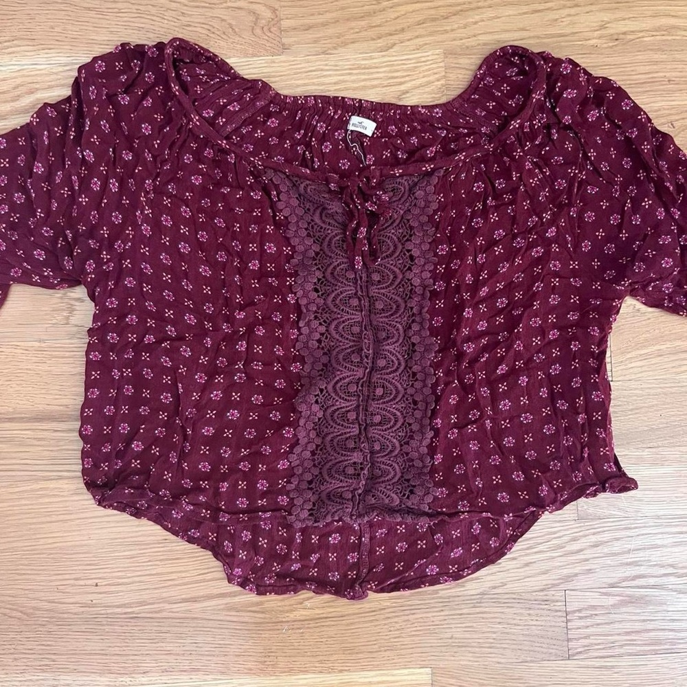 Vintage Early 2000s Hollister Maroon Floral Blouse with Lace Off the Shoulder